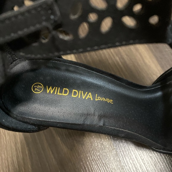 Suede Fashion Heels - Picture 5 of 6